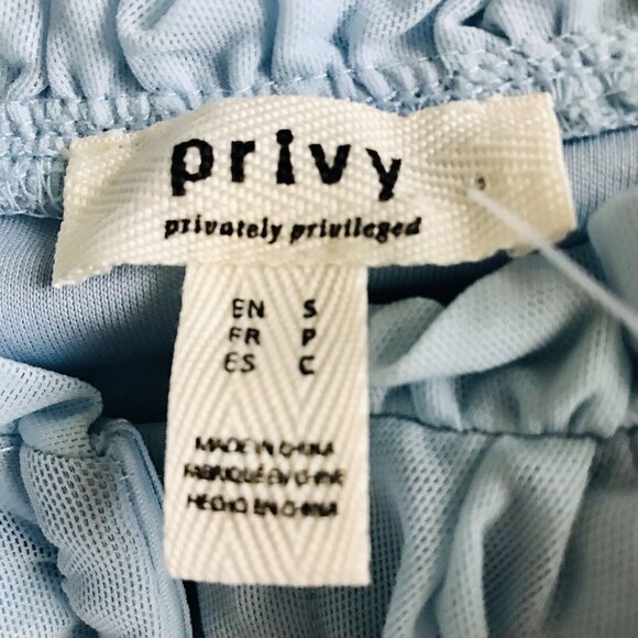 Privy light blue, ruffled, off-the-shoulder crop top size small‎ - Picture 5 of 8